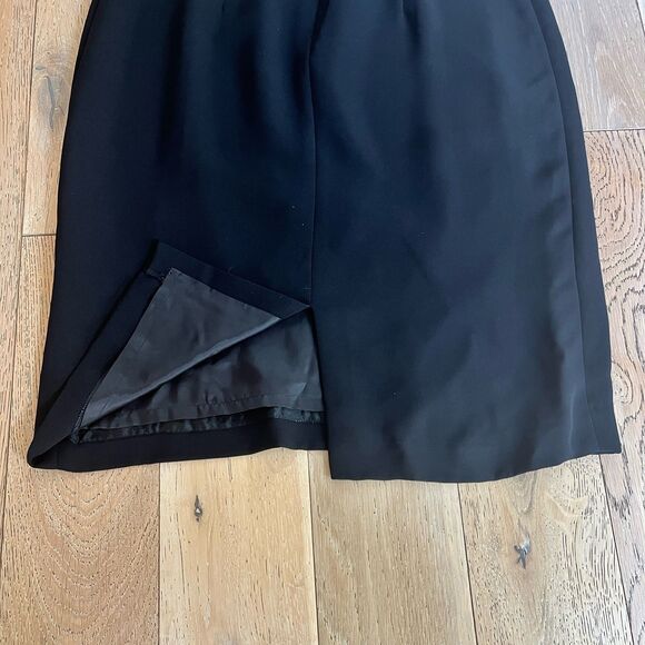 Maggie London Sheath Dress Black 10 Embroidered Lined Classic Tribal Business - Picture 8 of 14